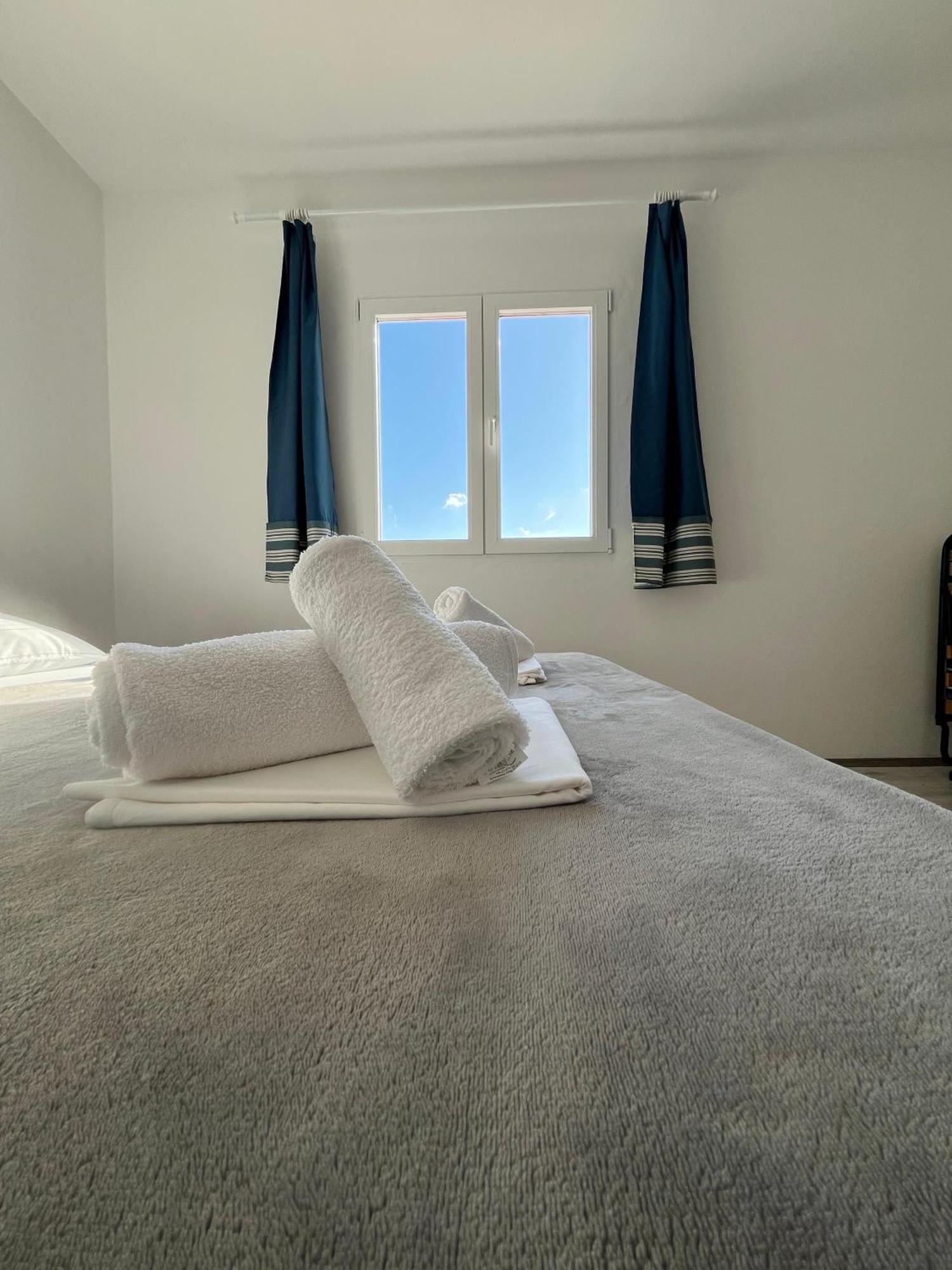 Apartments Peronja Jelsa Seafront Экстерьер фото